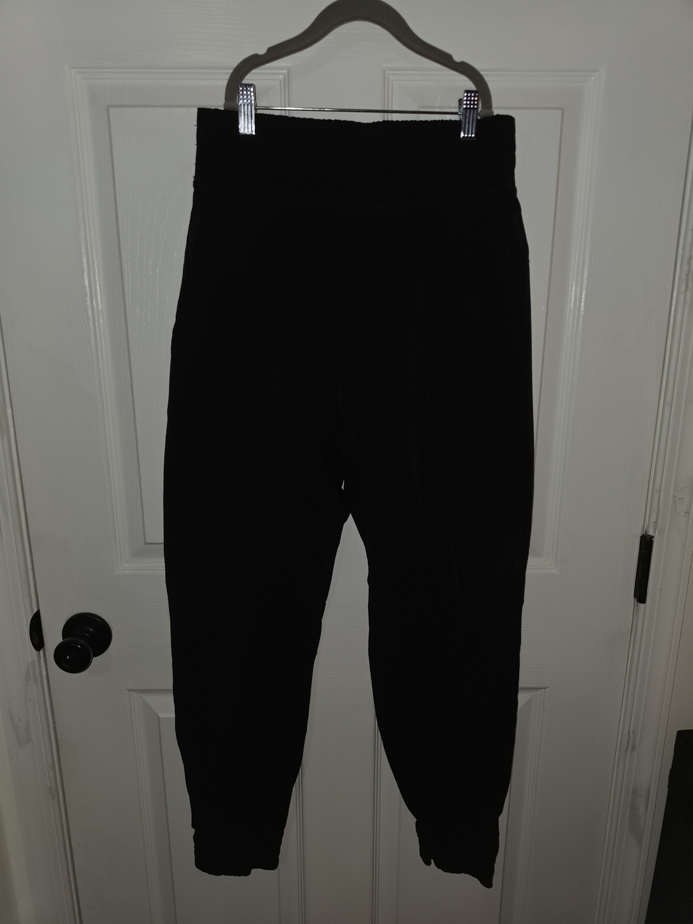 HALARA Black High-Waist Jogger Pants